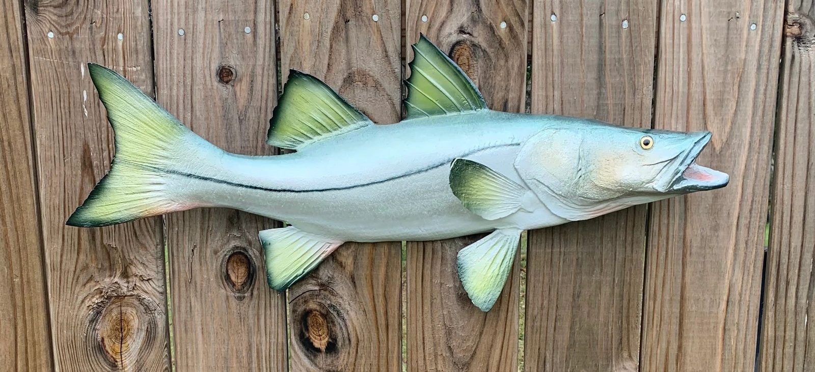 Fiberglass fish mount