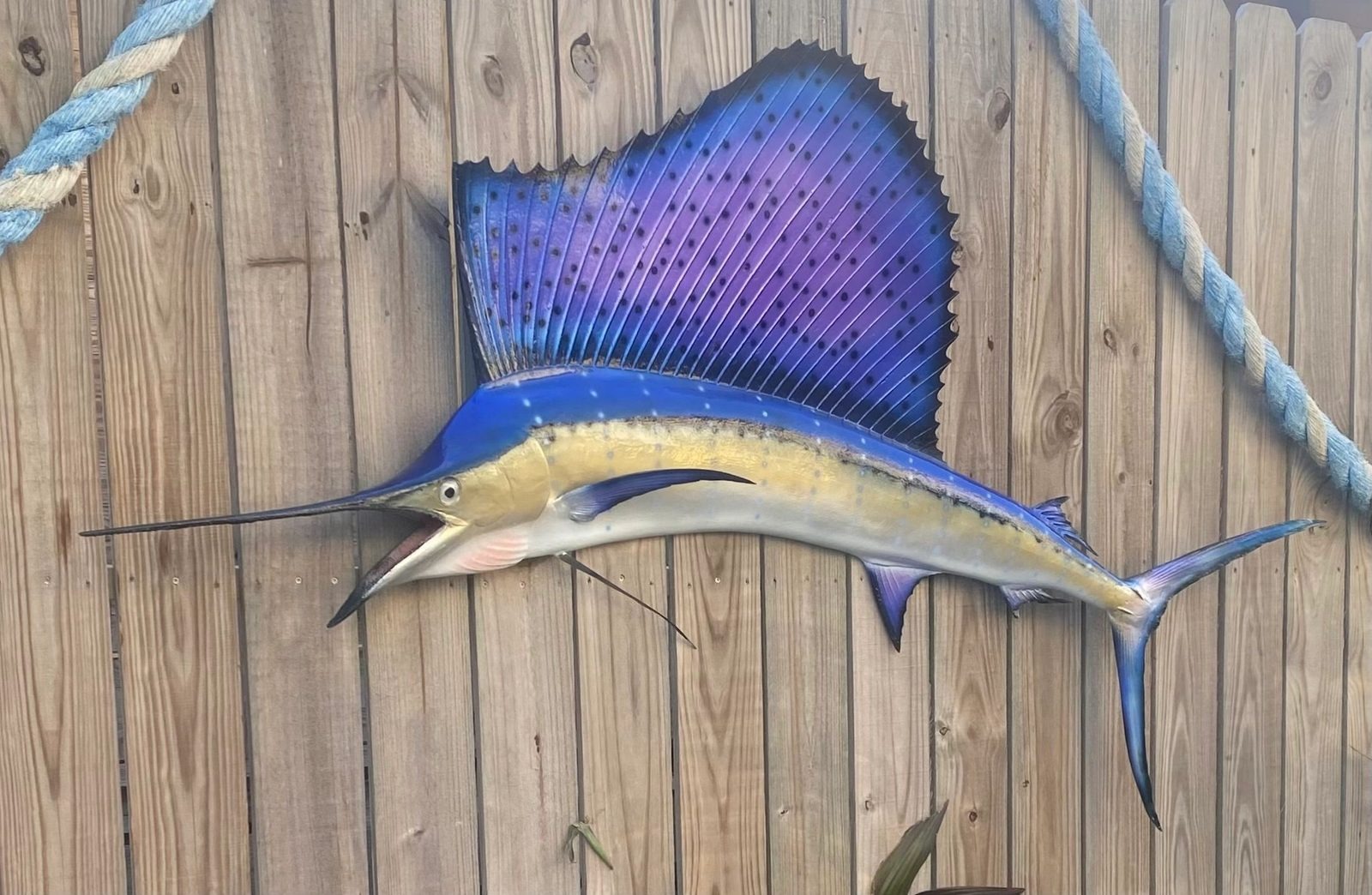 Fiberglass fish mount